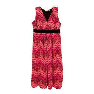 Sleeveless V-neck Chevron Dress Size 18/20 Sleeveless